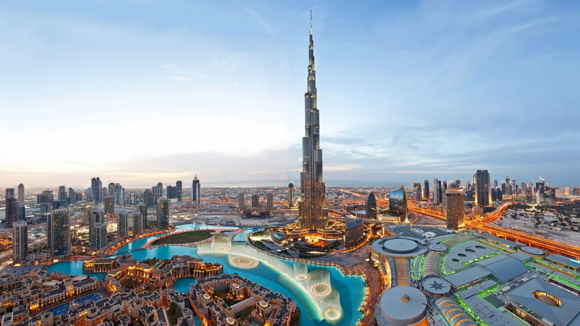Dubai skyline with the Burj Khalifa at dusk